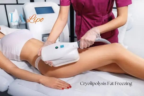 Woman receiving coolsculpting Harwich treatment on her thighs
